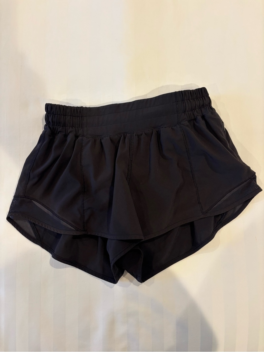 Lululemon Hotty Hot Low-Rise Short 2.5”